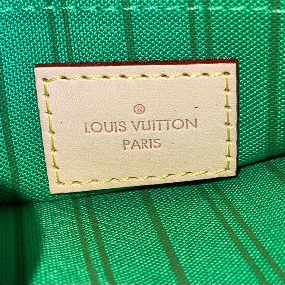 Louis Vuitton Hawaii Neverfull MM Tote w Pouch - Picture 15 of 16